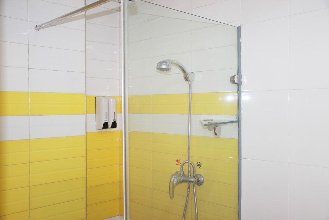 7Days Inn Yunfu Luoding Central Bagian luar foto