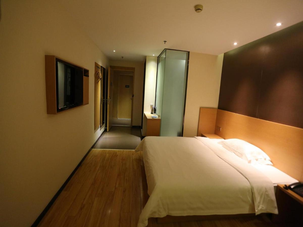 7Days Inn Yunfu Luoding Central Bagian luar foto